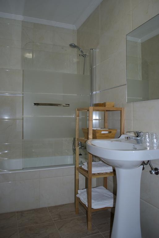 Hotel Hostal Monte Rio Trescares Habitación foto
